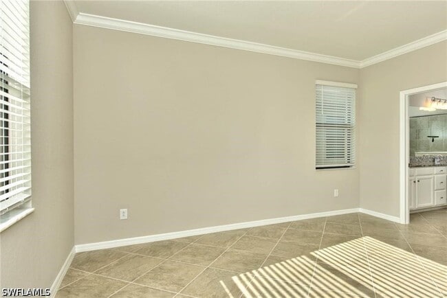 Building Photo - 9460 Foxglove Ln