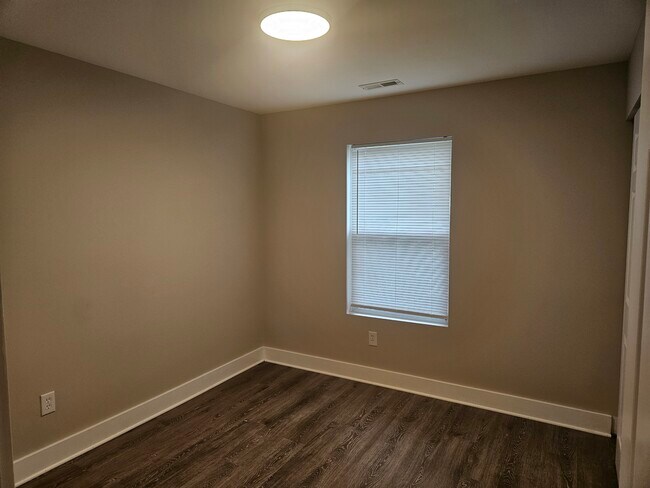 Building Photo - 5835 Cedar Lake Dr