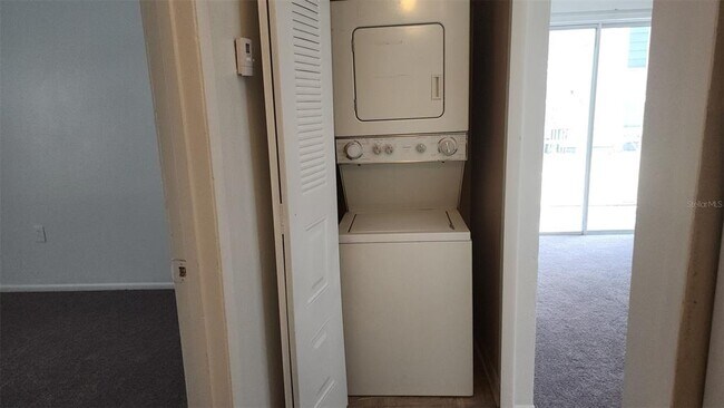 Building Photo - 3838 Bay Club Cir