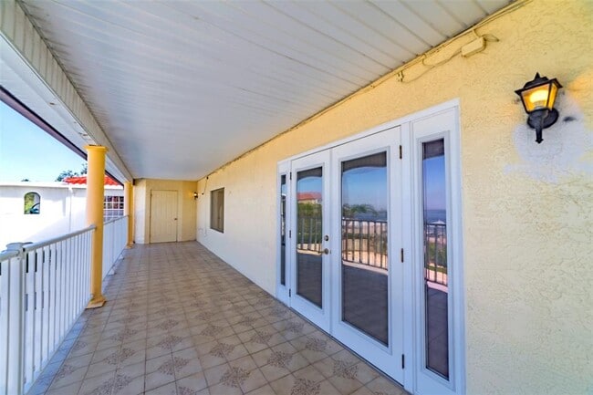 Building Photo - 5521 W Shr Dr