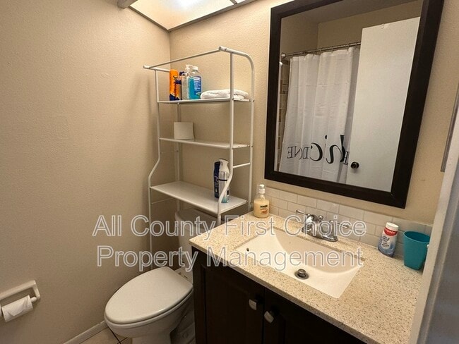 Building Photo - 7315 Parkside Villas Dr