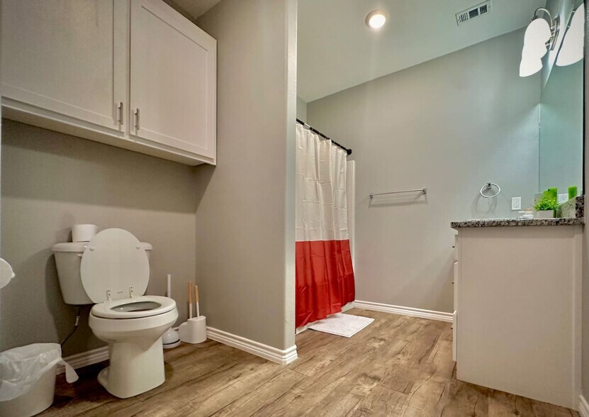 Building Photo - 900 Taylor Brynn Ln