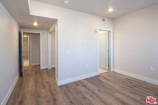 Building Photo - 3672 Jasmine Ave