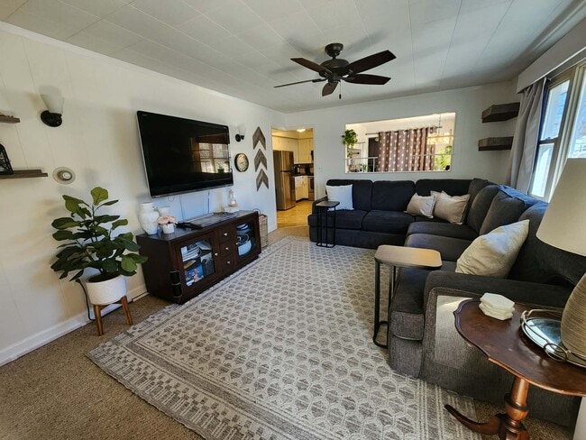 Building Photo - Unit 63