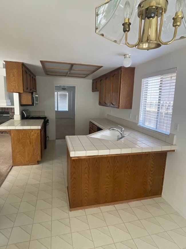 Building Photo - 6822 Paseo Del Sol Way