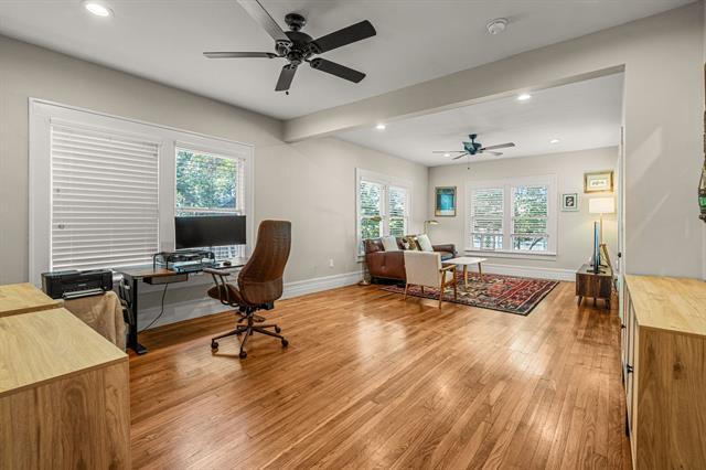 Building Photo - 2200 Hurley Ave