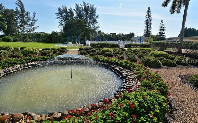 Building Photo - 3330 Gulf of Mexico Dr