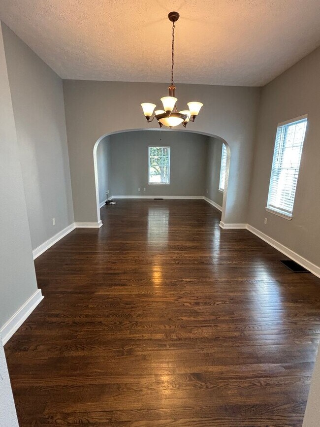 Building Photo - Gorgeous 3 Bed 2 Bath Home Available NOW!!!