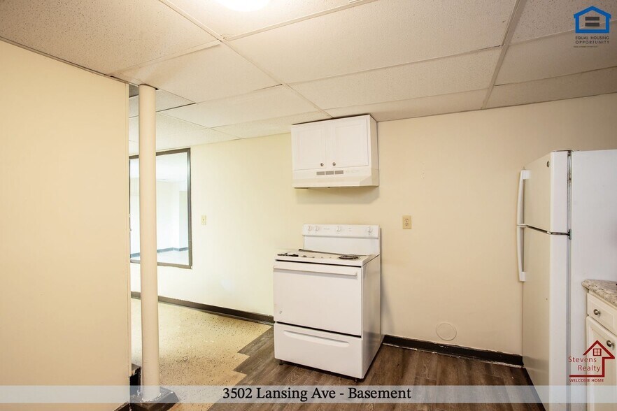 Building Photo - 3502 Lansing Ave