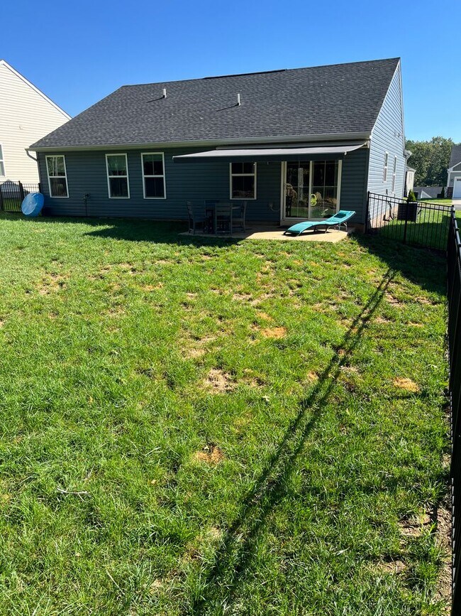 Building Photo - 3 bed 2 bath rental in Village Oaks Subdivision close proximity to Lake Monticello