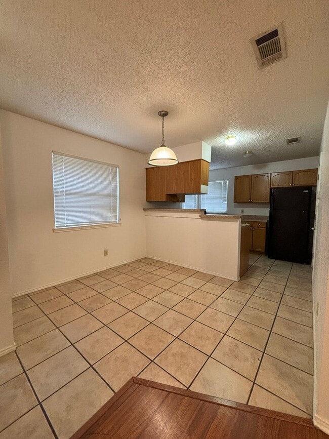 Building Photo - 3739 Hulen Park Cir