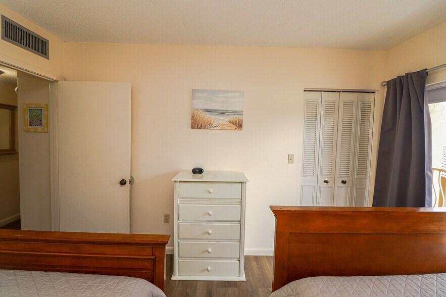 Building Photo - 5930 A1A S