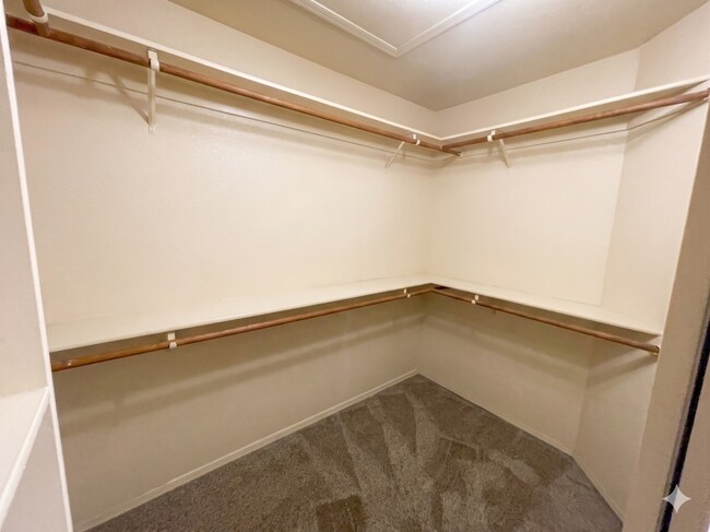 Building Photo - 2181 S 37th Ave