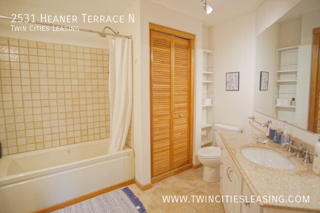 Building Photo - 2531 Heaner Terrace N