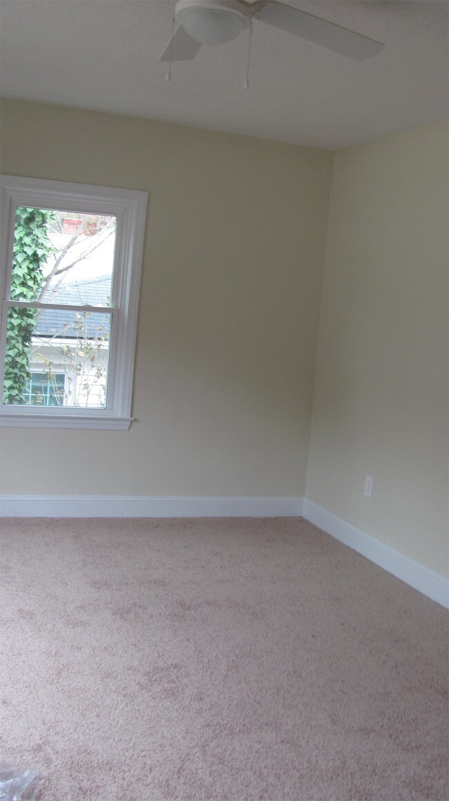Building Photo - 950 McKimmon Rd