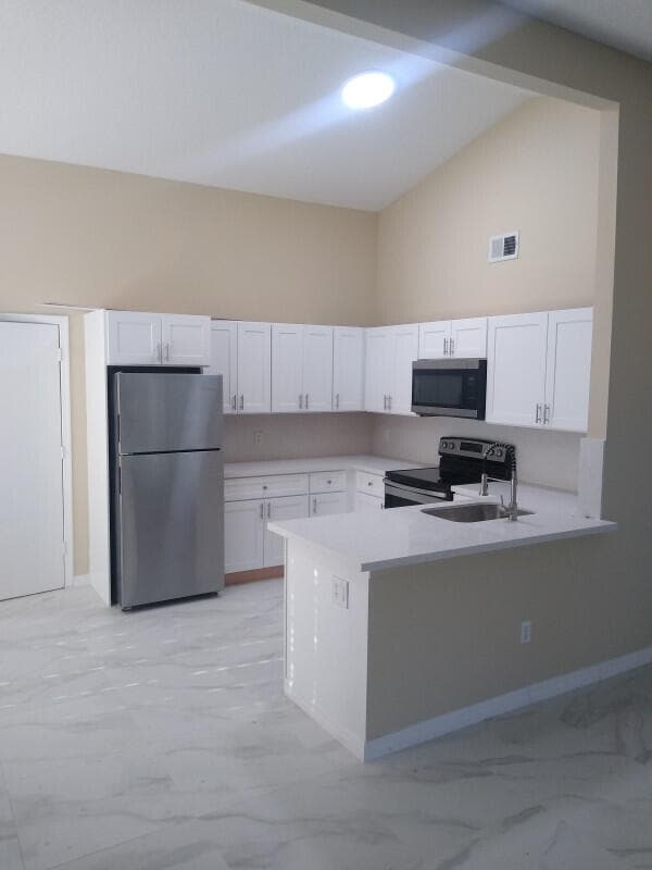 Building Photo - 9024 Carma Dr