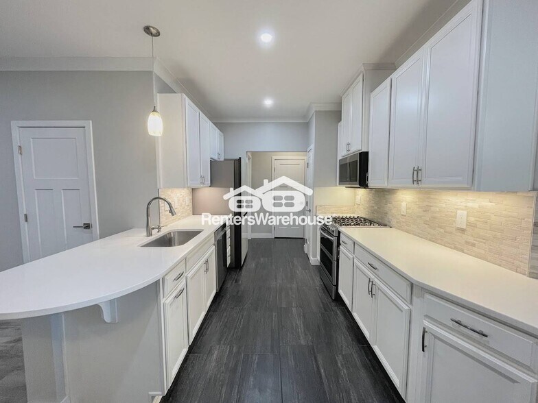 Building Photo - 1907 Doubloon Way