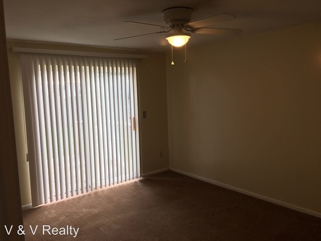 Building Photo - 2 br, 1 bath House - 216 Norwood Ave