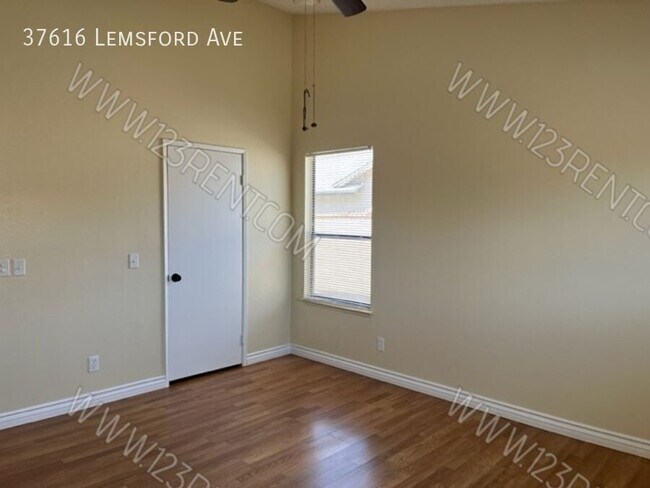 Building Photo - 37616 Lemsford Ave