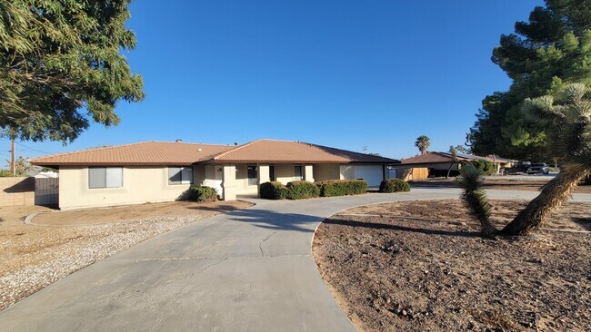 Primary Photo - 13447 Shawnee Rd
