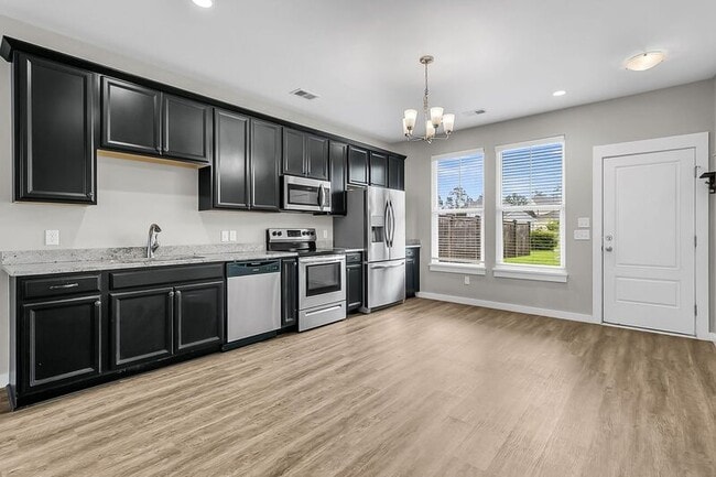 Building Photo - 146 Winding Branch Dr