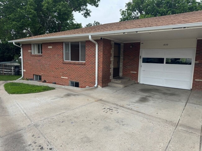 Primary Photo - Spacious 3-Bed, 2-Bath Home with Included ...