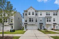Building Photo - 1039 Old Cypress Run
