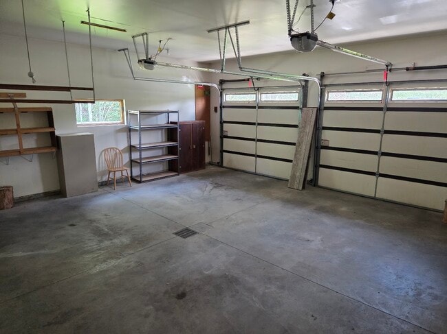 Building Photo - 342 Broadford Rd