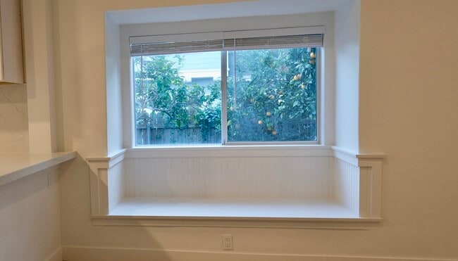 Building Photo - 509 Coronel Pl