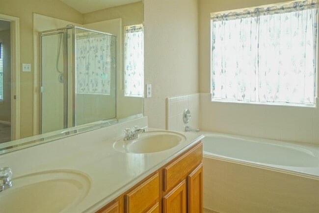 Building Photo - 6407 Richland Hills Dr
