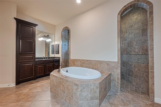 Building Photo - 14619 Paloma Glen Ln