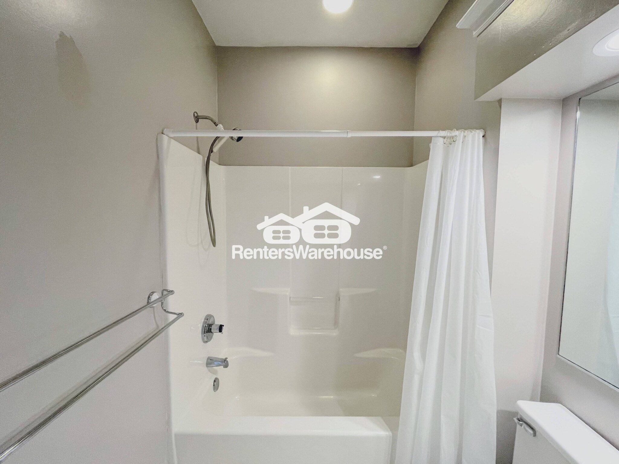 Building Photo - 2304 Beach Haven Dr