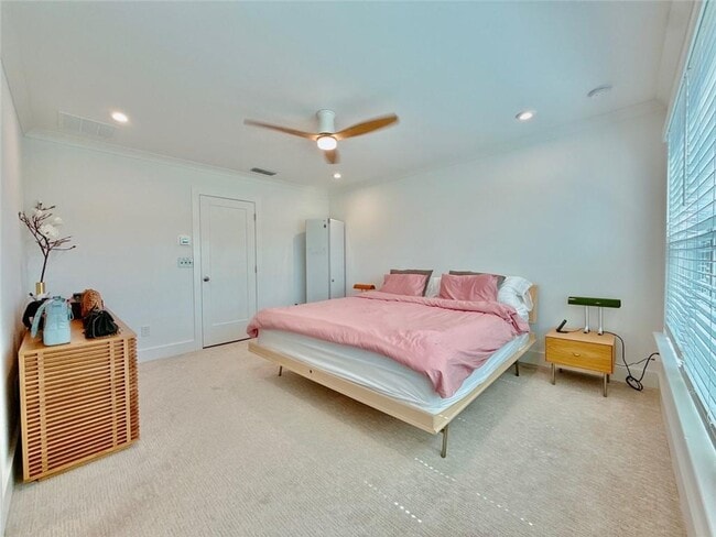 Building Photo - 3937 Acer Ct