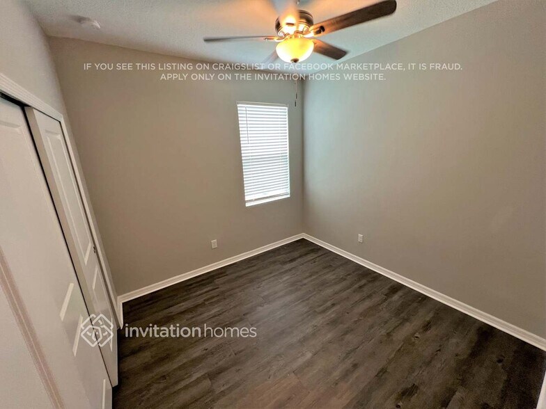 Building Photo - 5431 Los Robles Ct