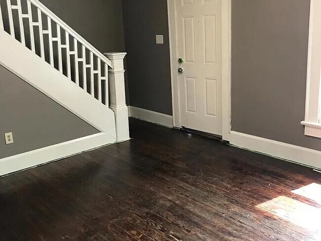 Building Photo - 237 Irisdale Pl