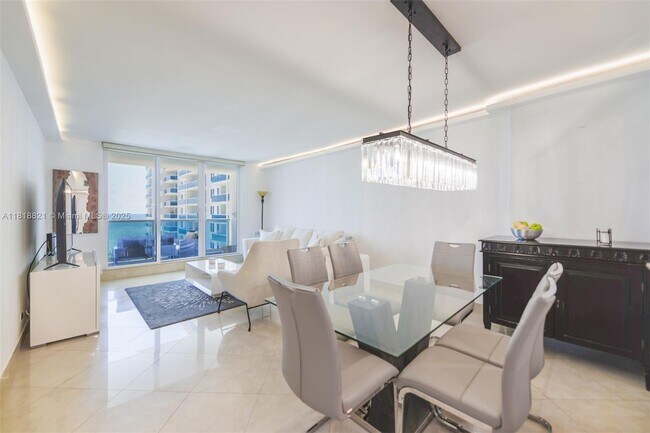 Building Photo - 2301 Collins Ave