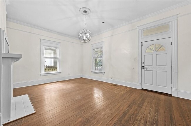 Building Photo - 470 Kelly St SE