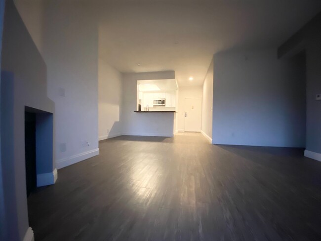 Building Photo - las123