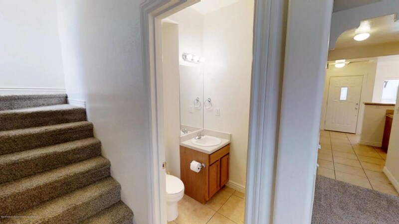 Building Photo - 1415 E Payton Way