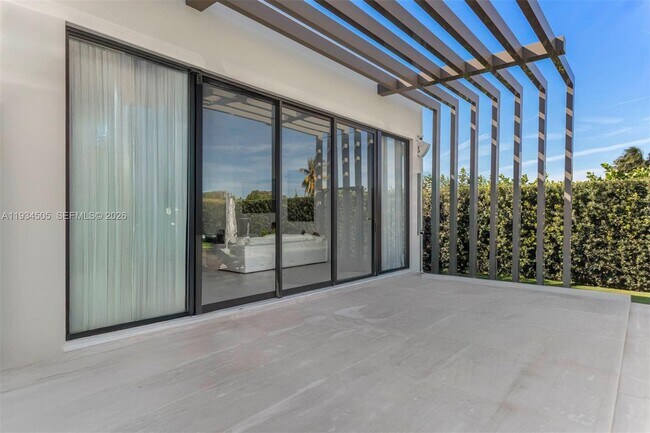 Building Photo - 1661 Daytonia Rd