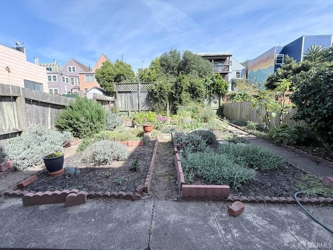 Building Photo - 1418 8th Ave