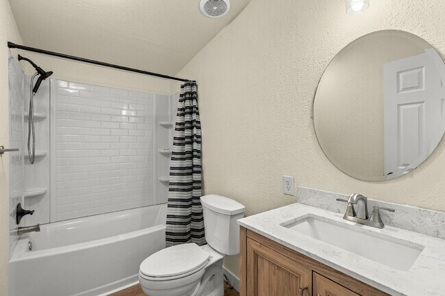 Building Photo - 1756 Tolman Creek Rd