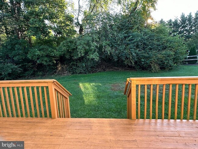 Building Photo - 703 Lora Ln