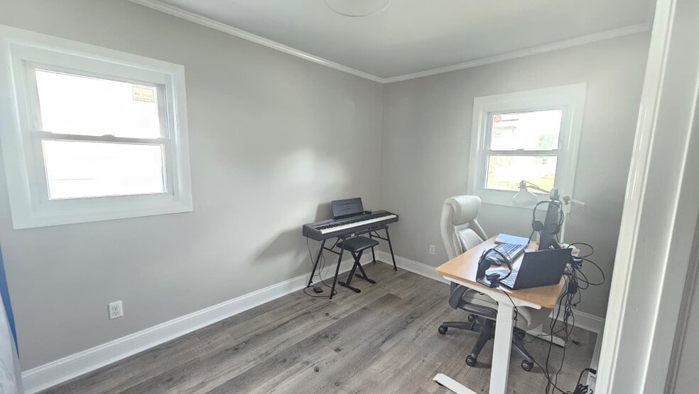 Building Photo - 69 Hahn Ave