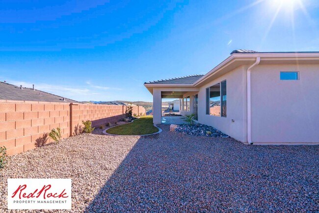 Building Photo - Incredible 3 Bedroom, 2 Bathroom Property ...