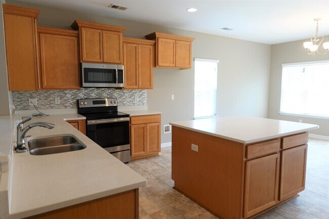 Building Photo - 344 Marble Ln