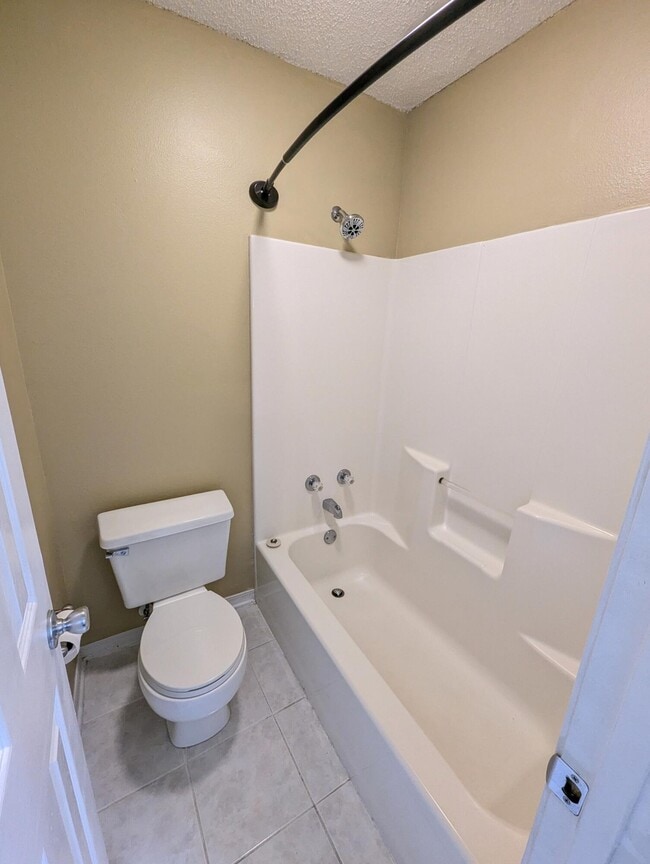 Building Photo - 2734 Augustus Rd