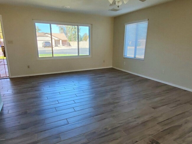 Building Photo - 5513 W Folley St