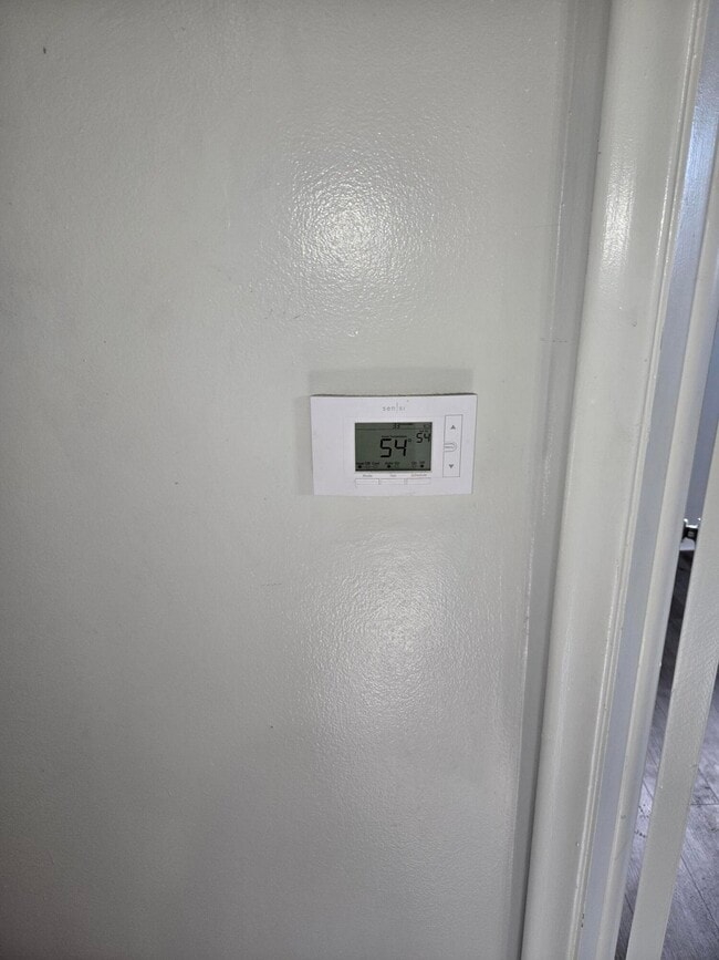 Building Photo - 27294 W Pleasant Ridge Dr