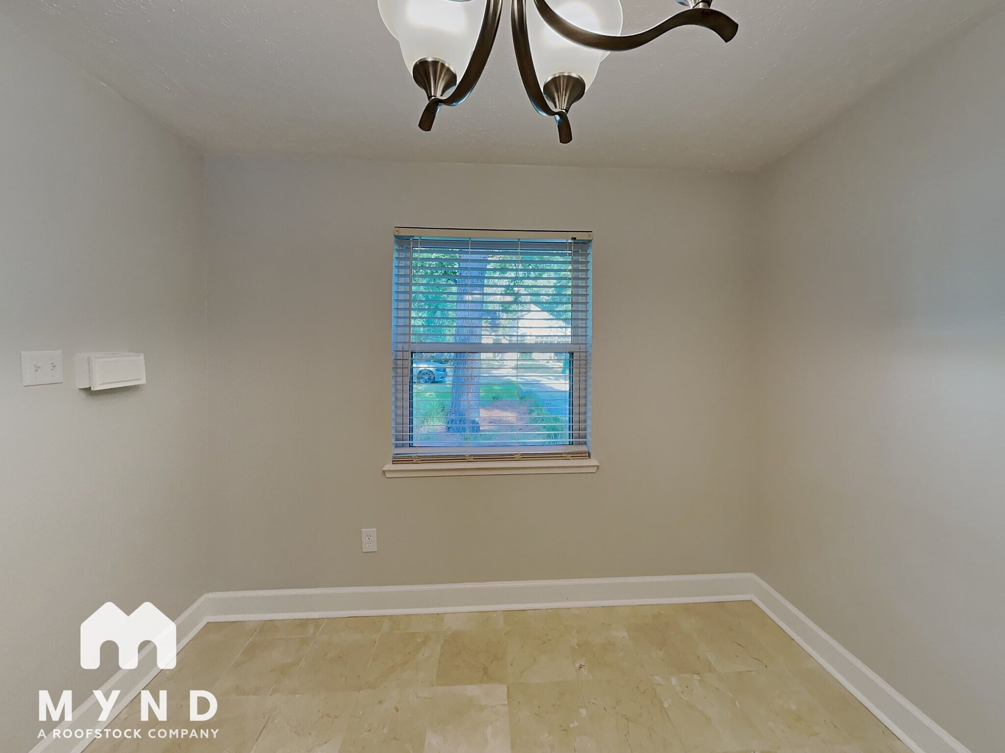 Building Photo - 61 S Circlewood Glen